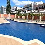 Con Piscina Y Jardin En Empuriabrava, Cerca De La Playa - Hisp-312-78